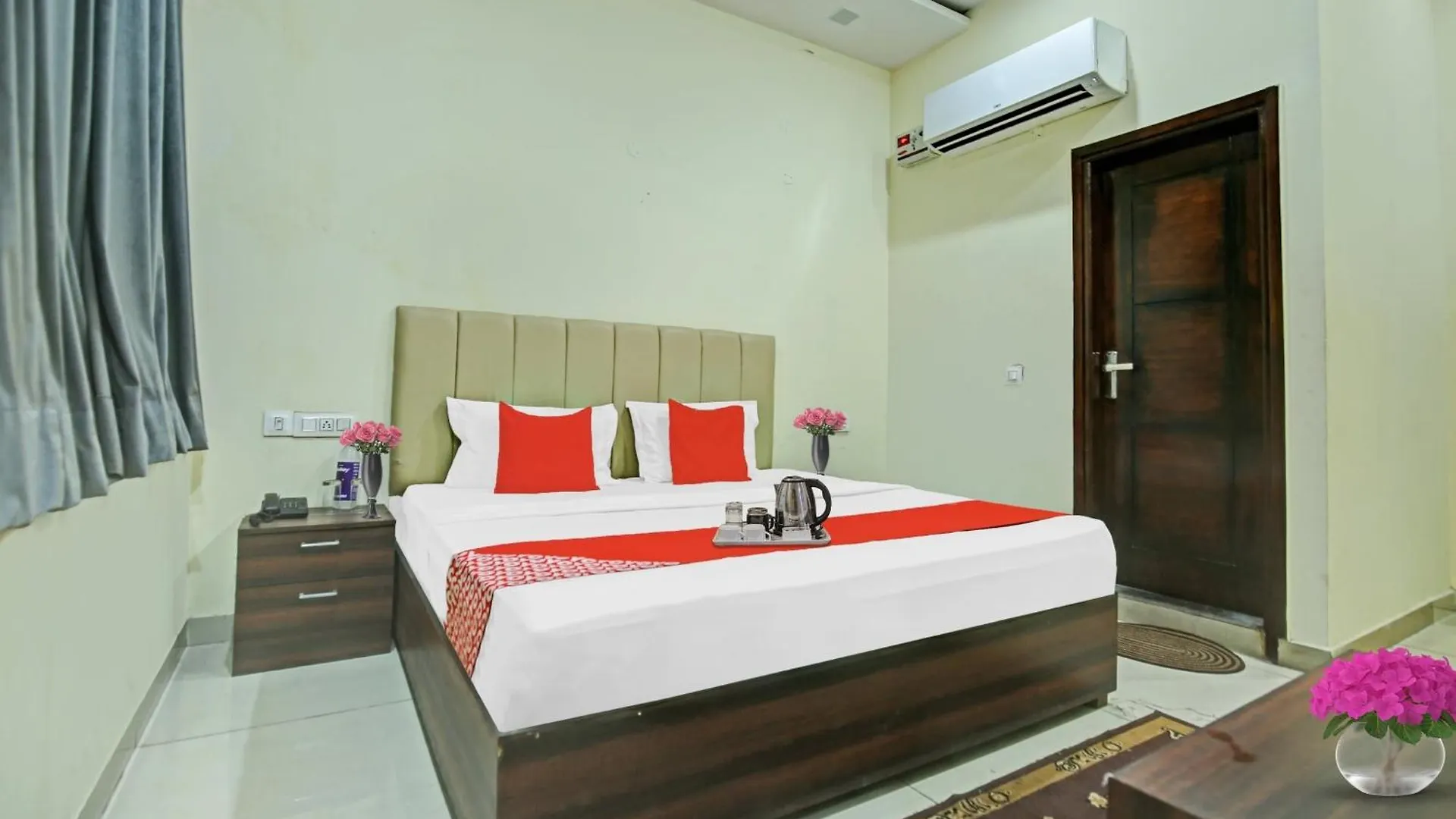Hotel O Lavish Hotel Zirakpur