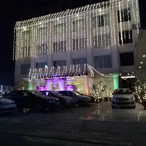 Hotel Silky, Zirakpur